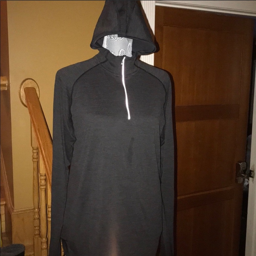 Lululemon hood zip jacket 8